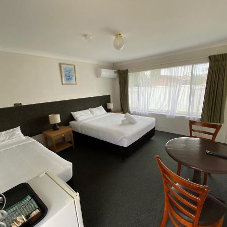 Hanging Rock Family Motel Batemans Bay Kültér fotó