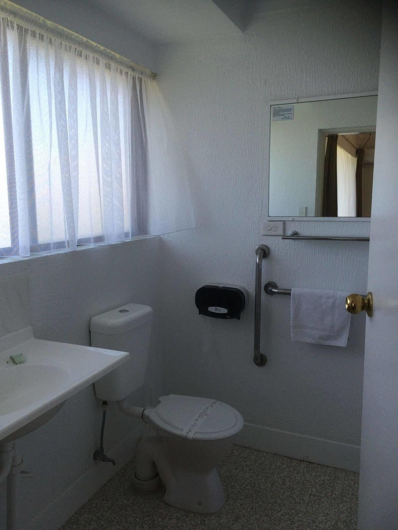 Hanging Rock Family Motel Batemans Bay Kültér fotó
