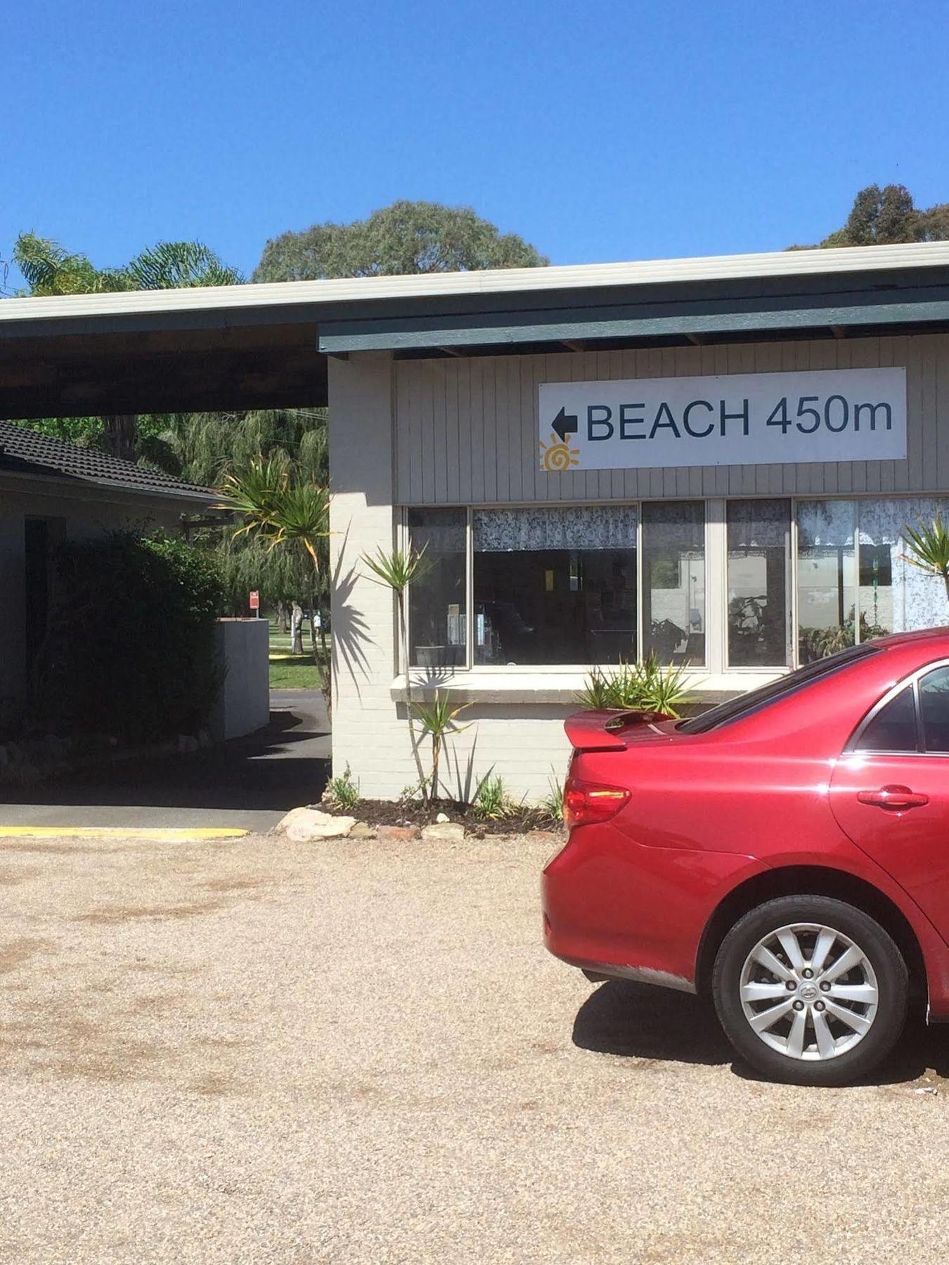 Hanging Rock Family Motel Batemans Bay Kültér fotó