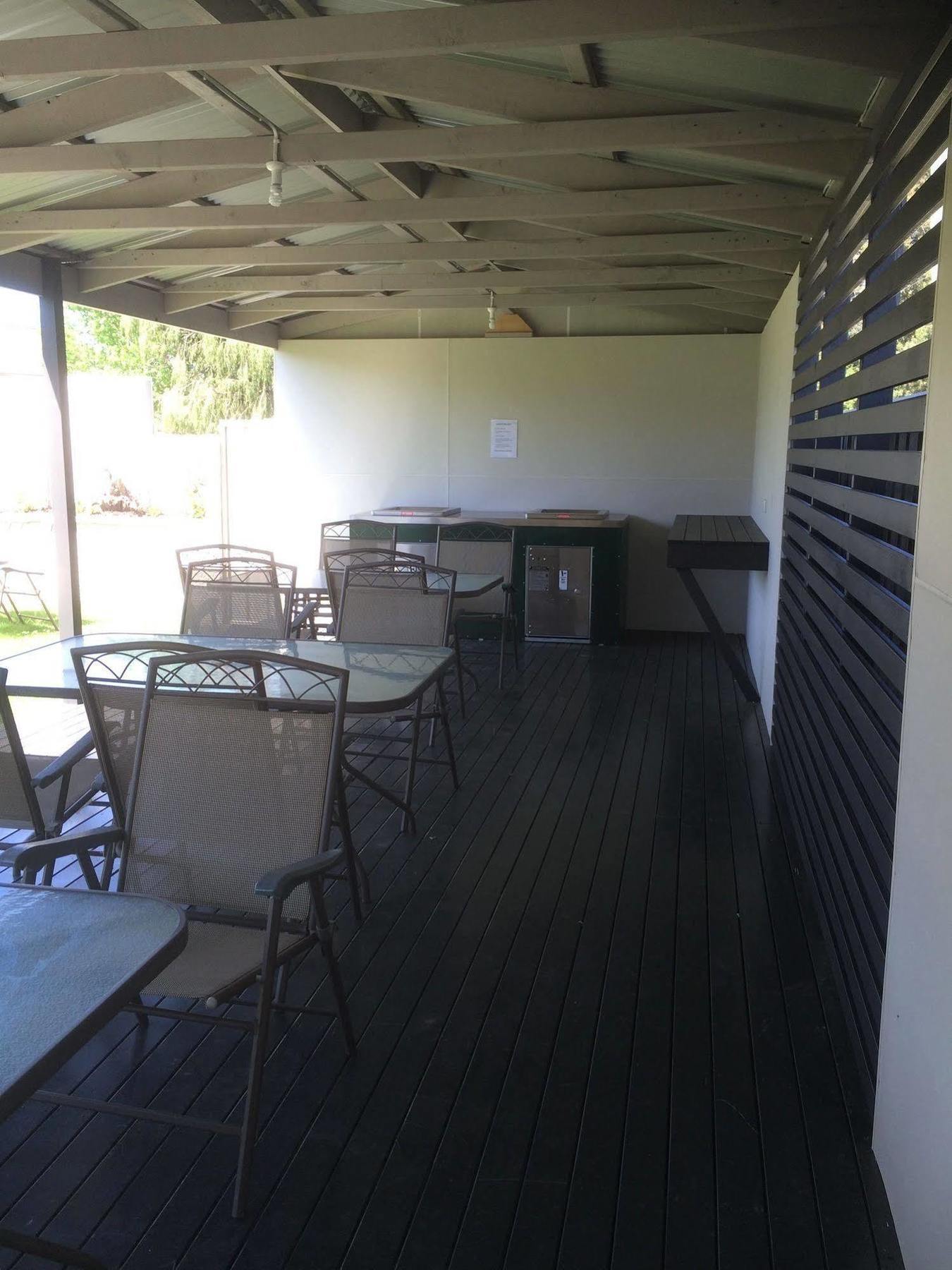 Hanging Rock Family Motel Batemans Bay Kültér fotó