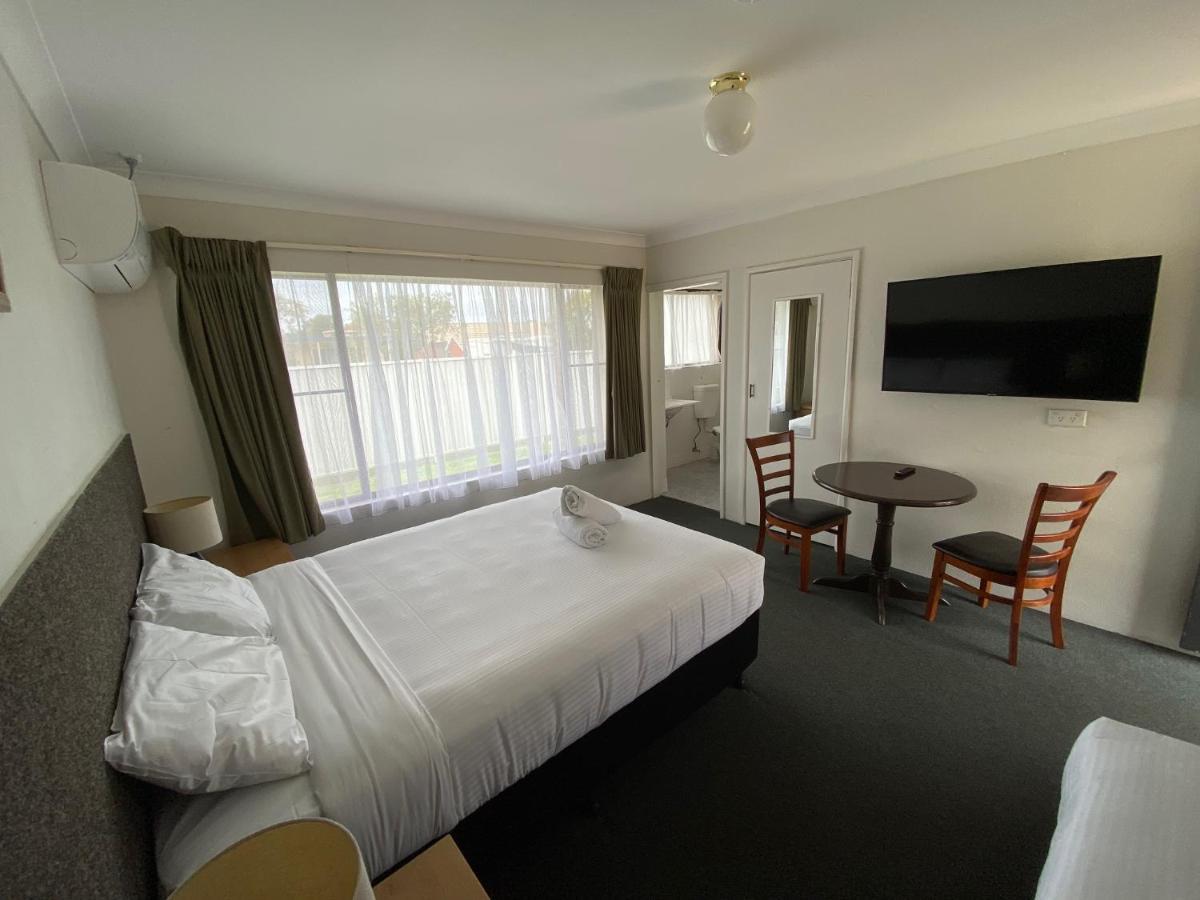 Hanging Rock Family Motel Batemans Bay Kültér fotó
