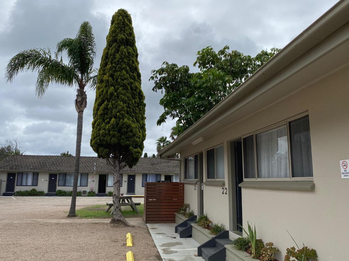 Hanging Rock Family Motel Batemans Bay Kültér fotó